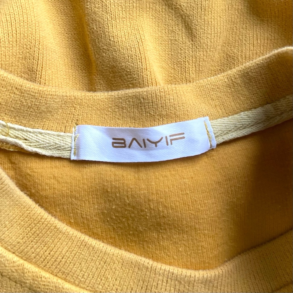 Yellow Ruffle Sleeve Women's Top - Picture 3 of 4
